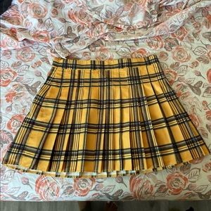 Yellow Pleated School girl Mini Skirt